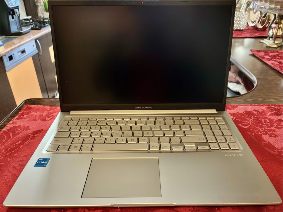 Laptop Asus Intel i5 1335U 4,6 Ghz , 16gb ram ssd 512 wif 6e Garantie
