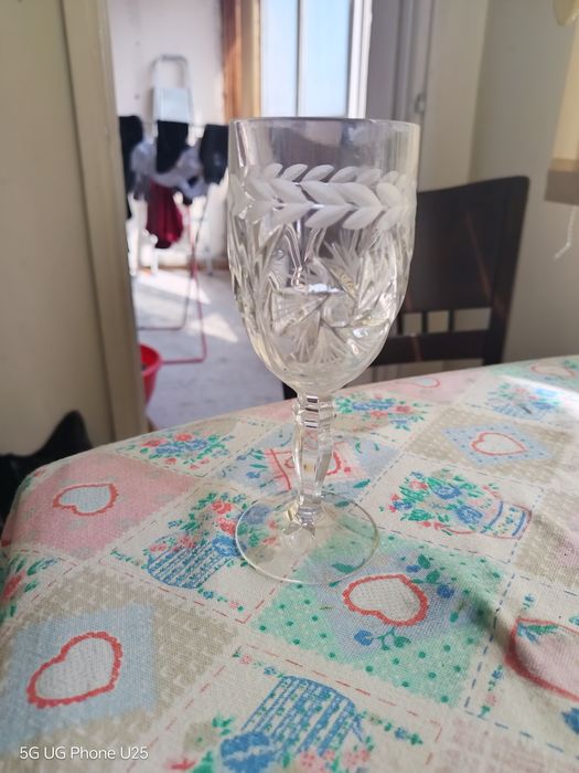 6 чаши за вино от кристал