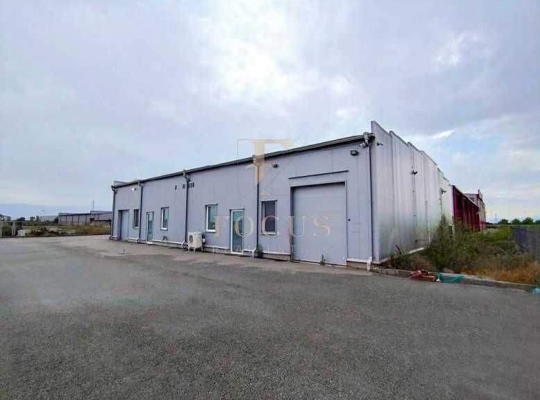 Дава се под наем Склад в Пловдив, Индустриална зона - Север - 500 кв.м за 2812 € - Снимка #2