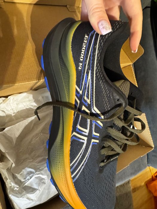 ASICS goretex 42 рр