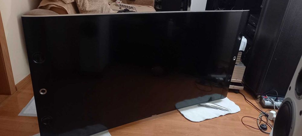 Продам огромный телевизор