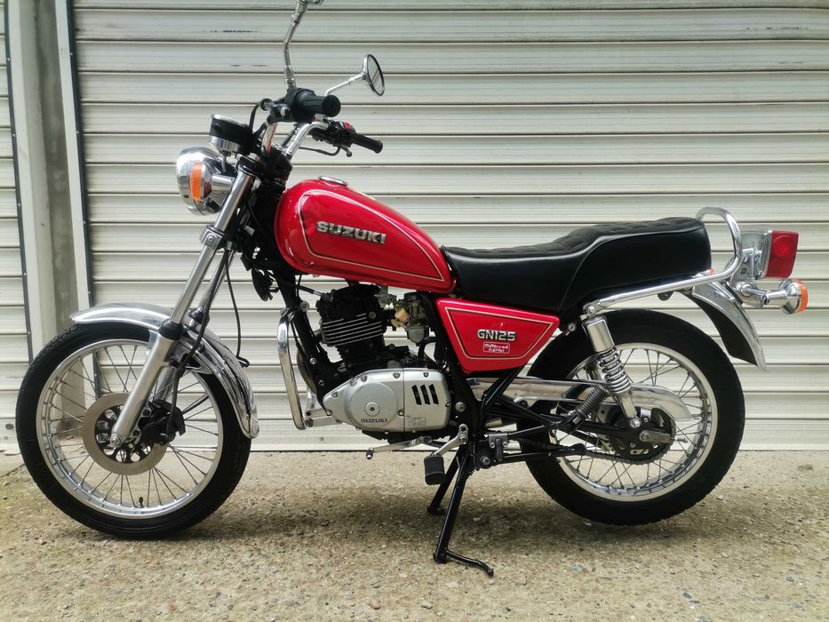 Suzuki GN 125 TOP