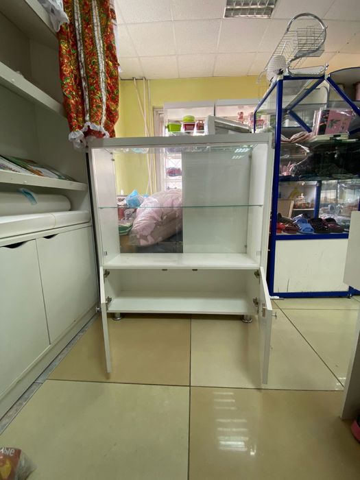 Витрина для бутика и магазина