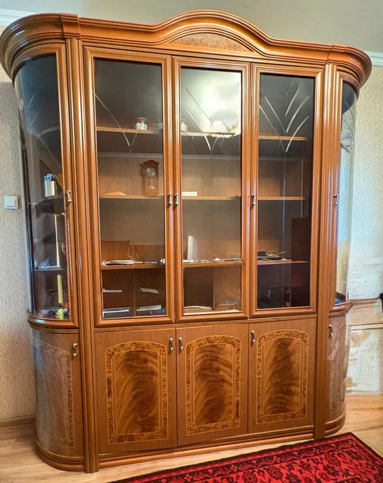 Продам стенку производство Италия