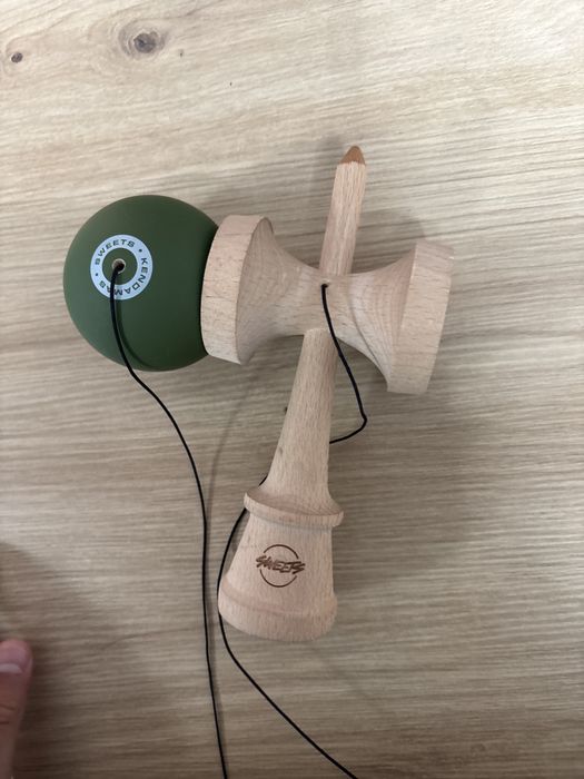 Kendama sweet broken shape