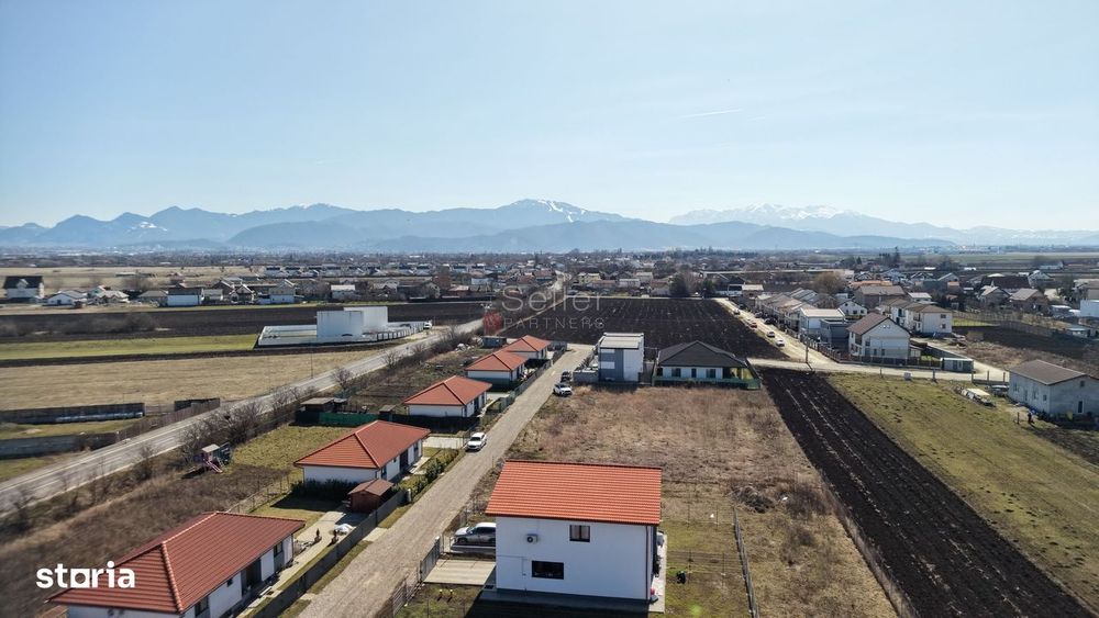 Teren intravilan Stupini - Brasov