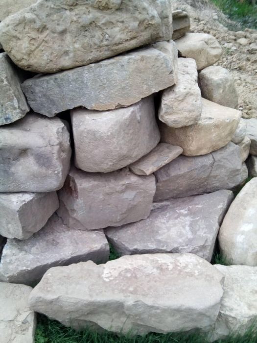 Камъни за суха зидария