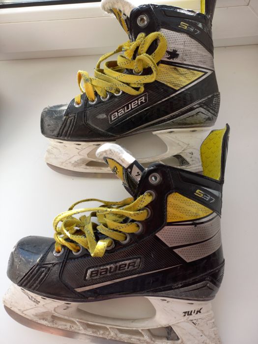 Продам коньки б/у