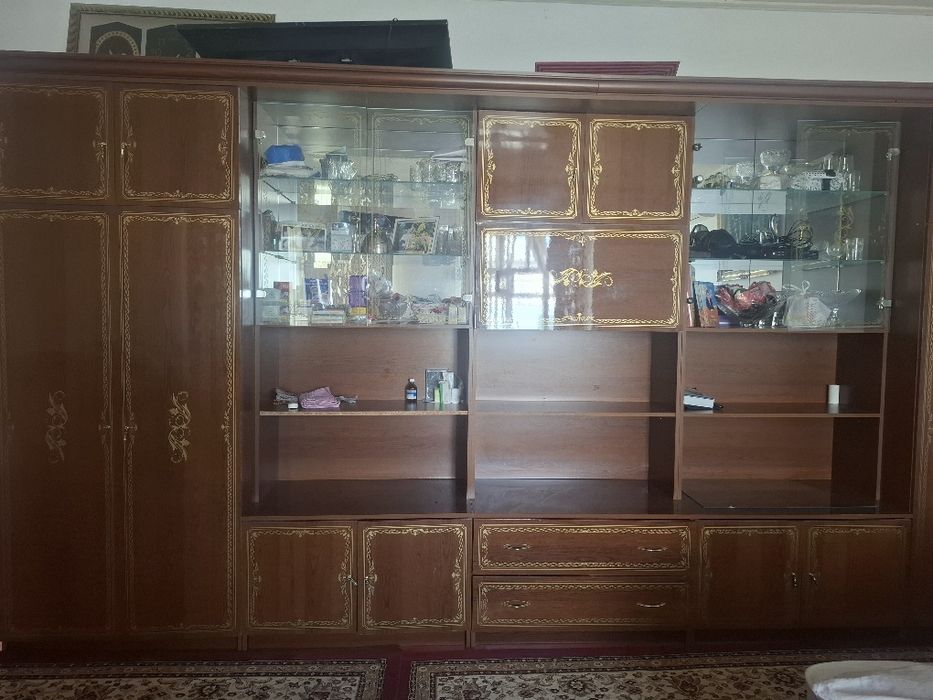 Жаксы куйдегі сервант сатылады