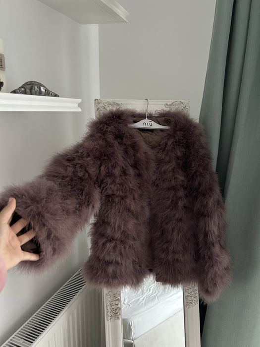 Blana din pene struț