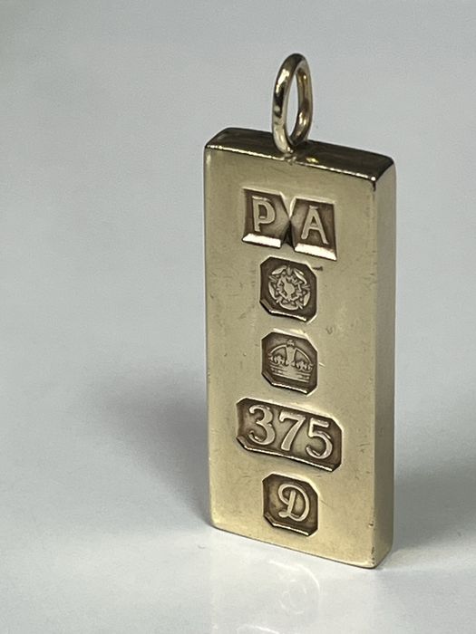 Златна висулка 9 карата