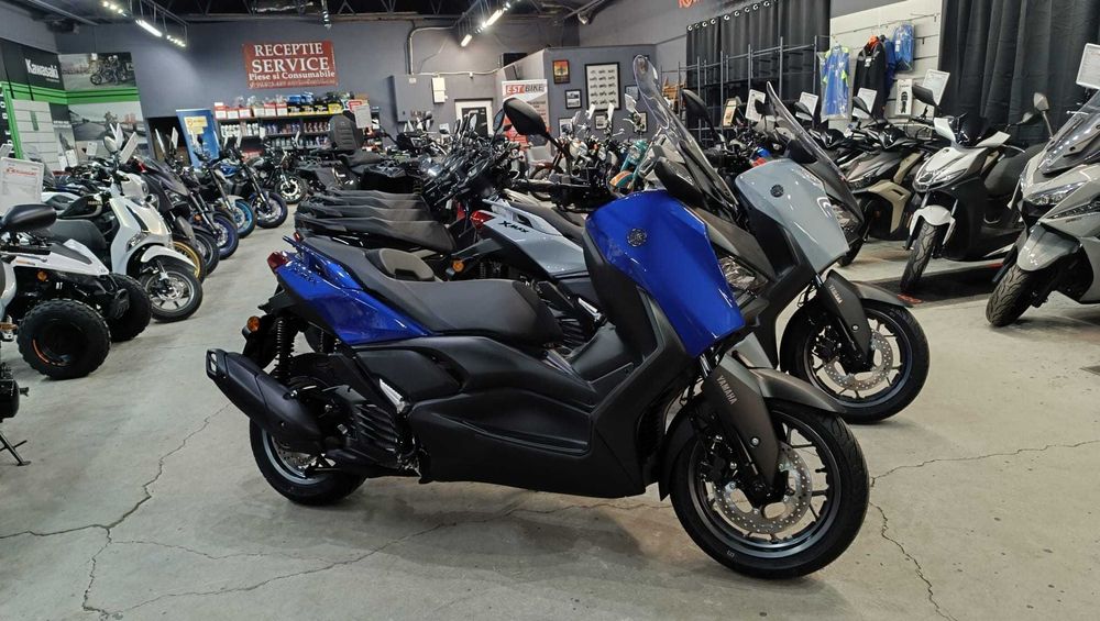 Yamaha X-Max 125 se conduce cu B125 -Yamaha Constanta by EST BIKE