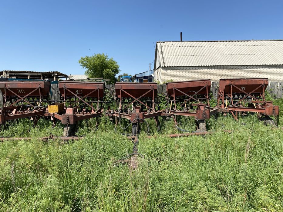 Продам Сеялки 5 шт