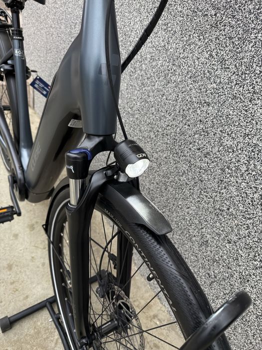 CUBE SUPREME 28” 625Wh Kiox 300 - електрически велосипед КАТО НОВ