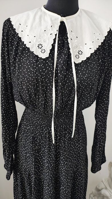 Rochie cu volane