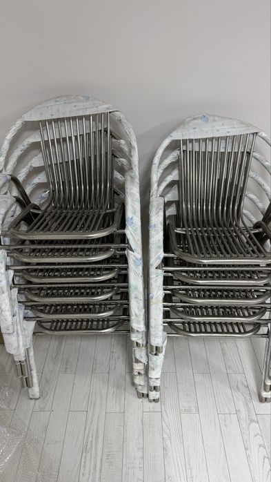 Стулья из нержавеющей стали