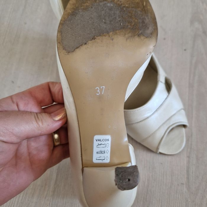 Pantofi piele, mas. 37