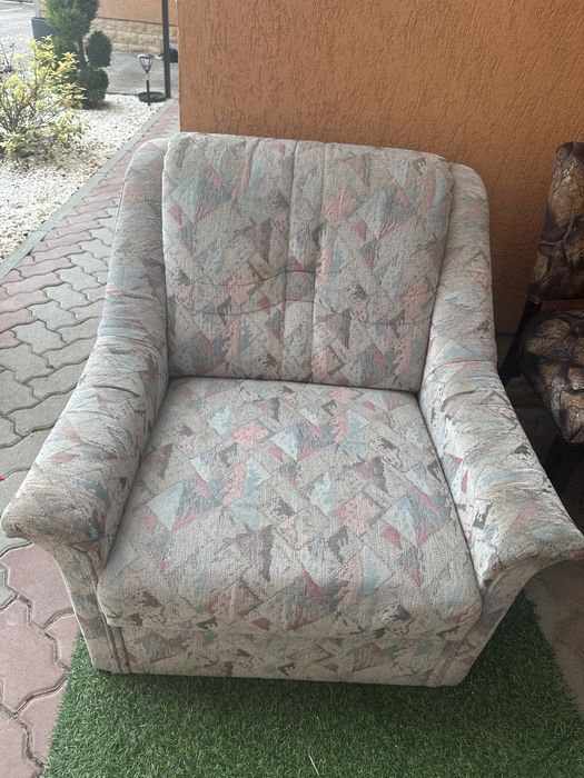 Fotoliu confortabil pe roți, rezistent și practic
