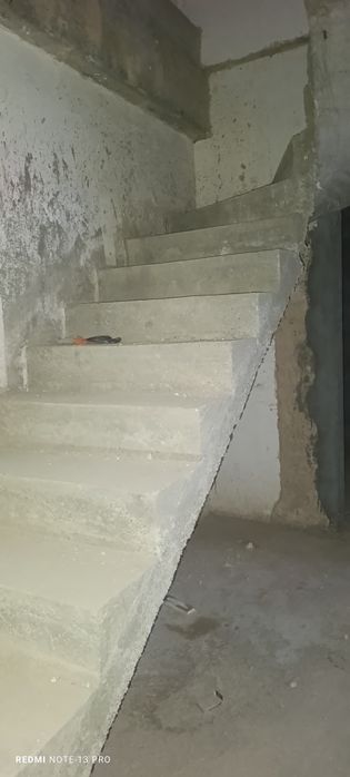 Дублех 84 кв Новастройка