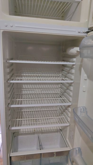 Срочно продаётся холодильник