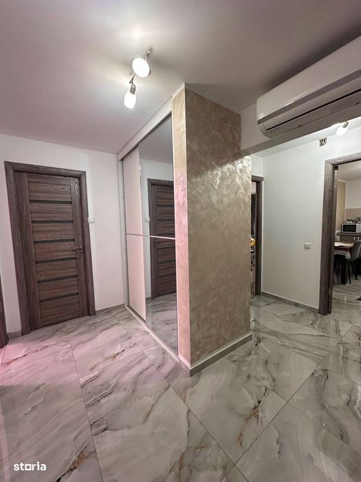 De vanzare apartament cu 3 camere si balcon, etajul 2, renovat, 70mp