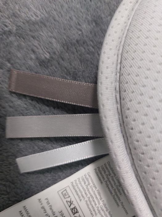 Pernă pentru bebeluși