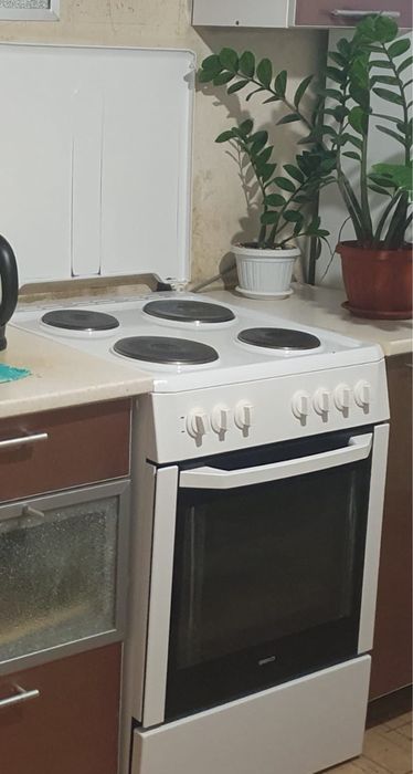 Продам плиту в хорошем состоянии