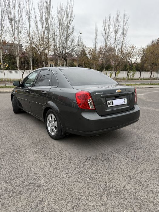 Продаётся Lachetti Gentra