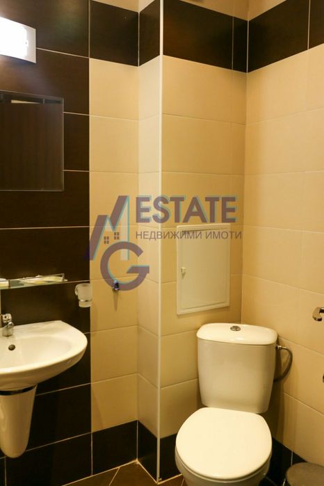 Тристаен апартамент на Първа Линия Море в Созопол.