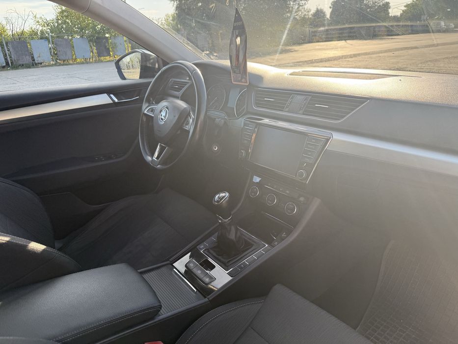 SKODA Superb 2017 — imagine 5