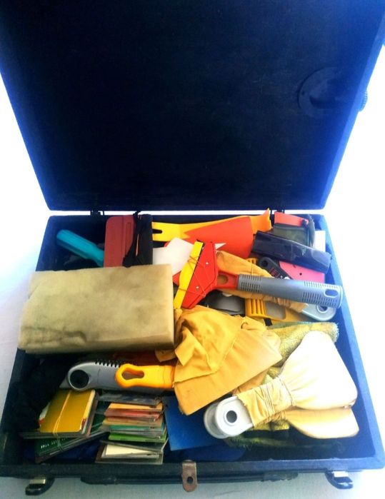 Ламинация ва тонировка учун инструментлар сотилади.! Шпатель комплект!