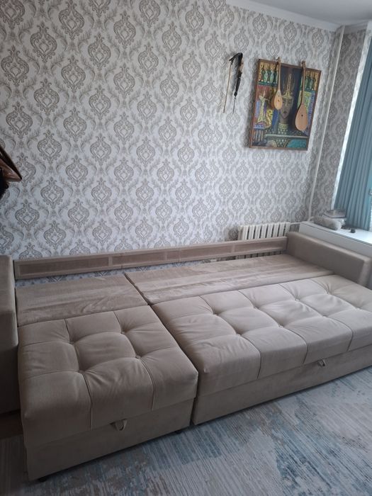 Диван раздвижной.