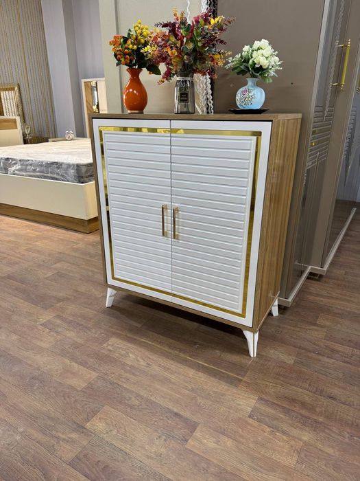 Oyoq kiyim uchun shkaflar