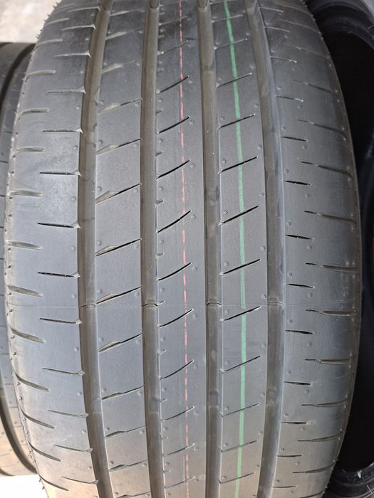 Продам шины. 235/45/18  бриджистон