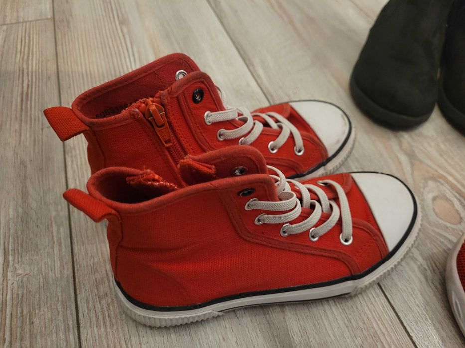 set incaltaminte fetite nr 30