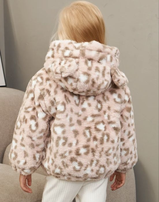 Полушубок с капюшоном для детей