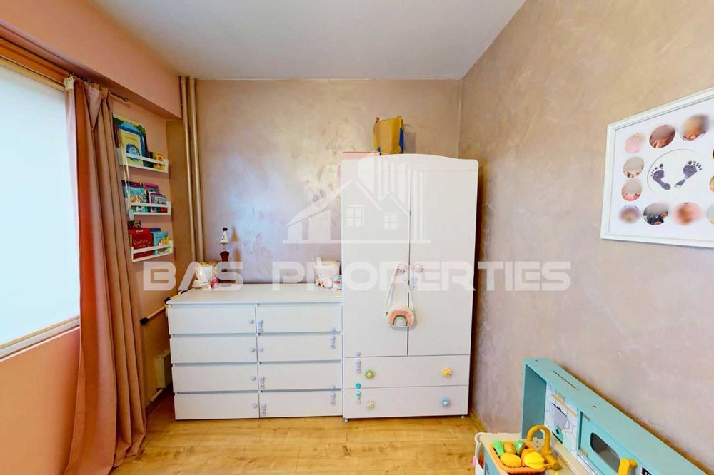 Продава се Тристаен апартамент в София, Надежда 3 - 66 кв.м за 1585 €/кв.м - Снимка #1