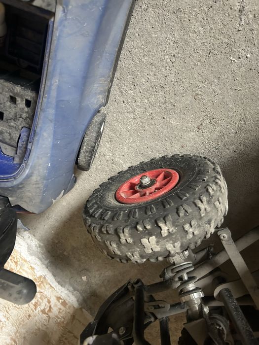 Продам электроквадрацикл электромашинки