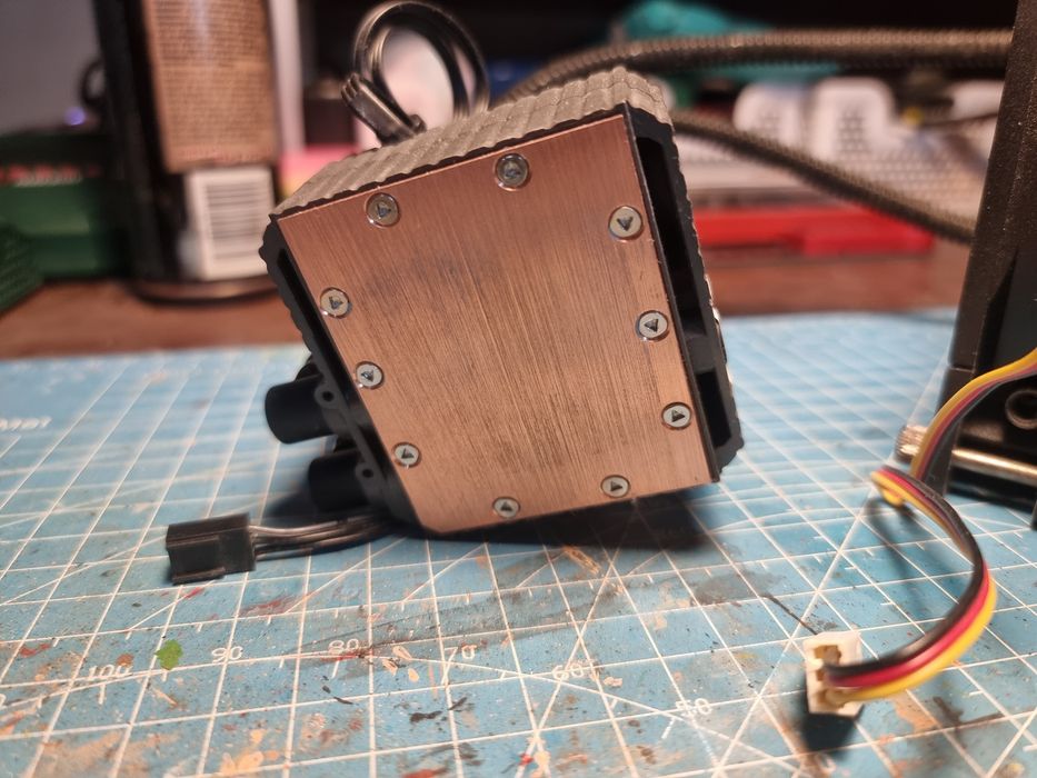 Cooler Master Masterliquid Lite 120 с RGB вентилатор