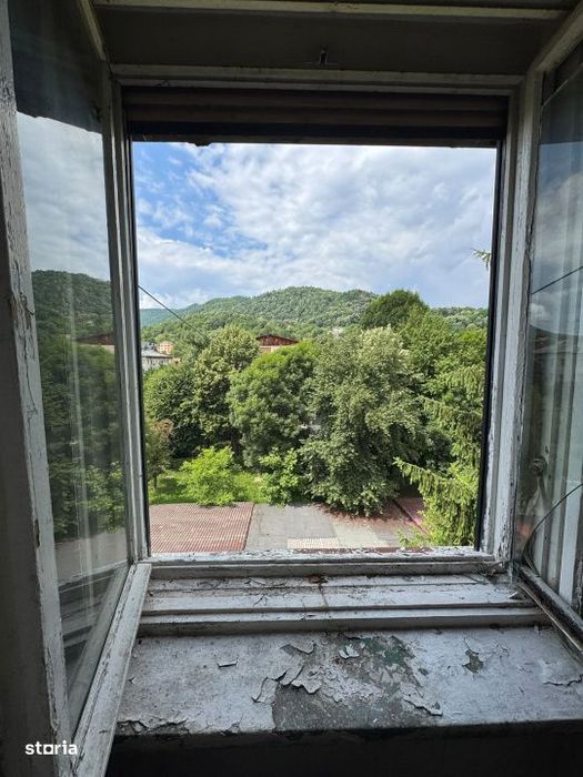 Apartament 3 camere, zona Aleea Noua, decomandat, 62 mp, hidroizolatie