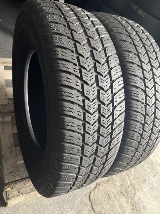 2 anvelope de iarna 225/75/16 C Semperit!