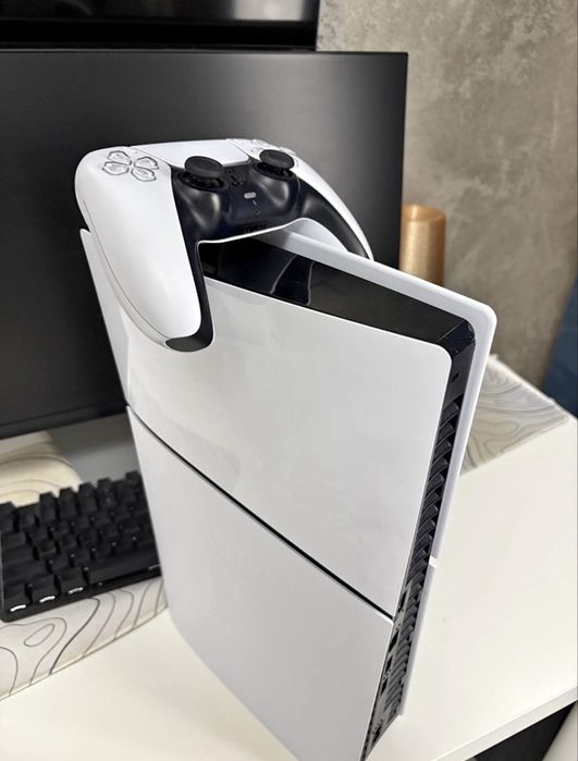 PlayStation 5 slim 1TB FC26, GTA V, Minecraft, Call of Duty