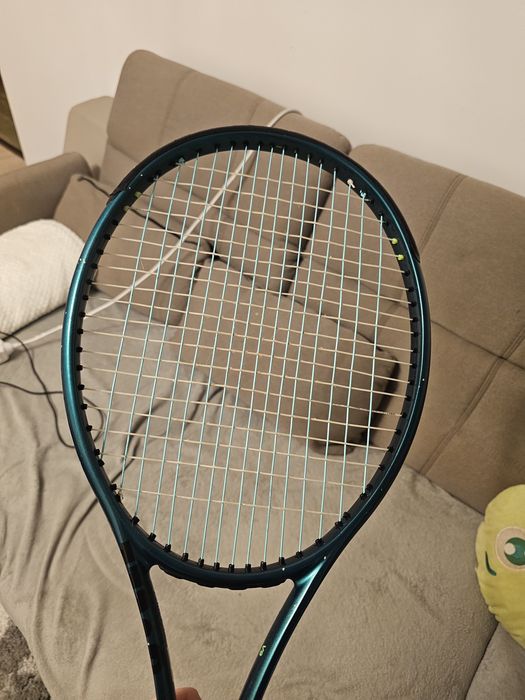Vand racheta tenis wilson v9 300 gr