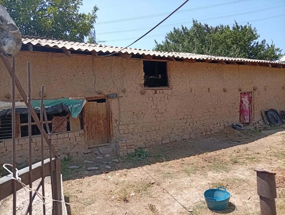 Уй сотилади увак махалласида