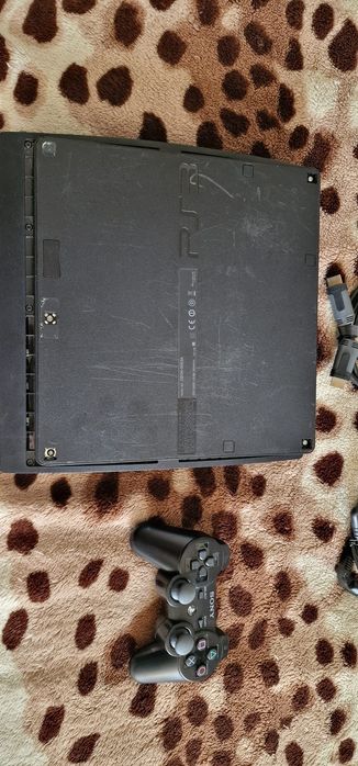 Vând Playstation 3 Slim/Ps3 Slim 150GB