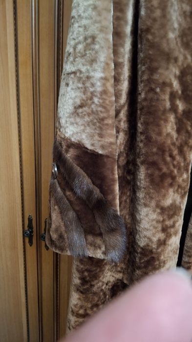 Шуба женская мутоновая