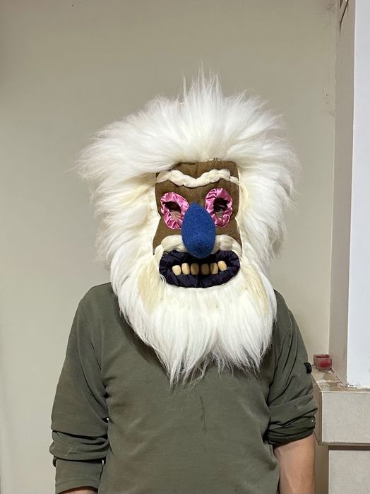 Măști tradiționale de anul nou/Masca de anul nou