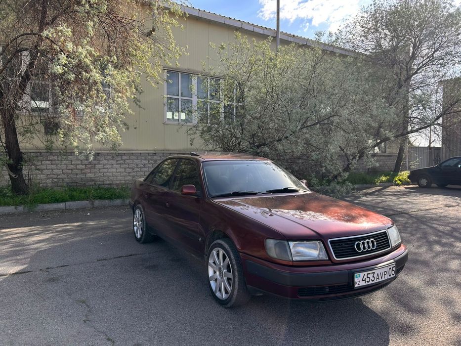 Продам Ауди 100 с4