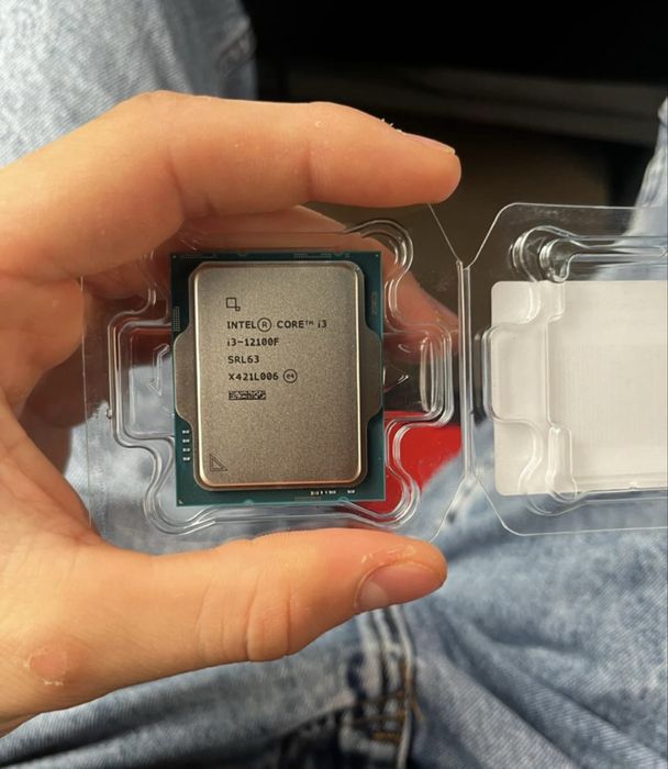 Продам проуессор i3 12100f