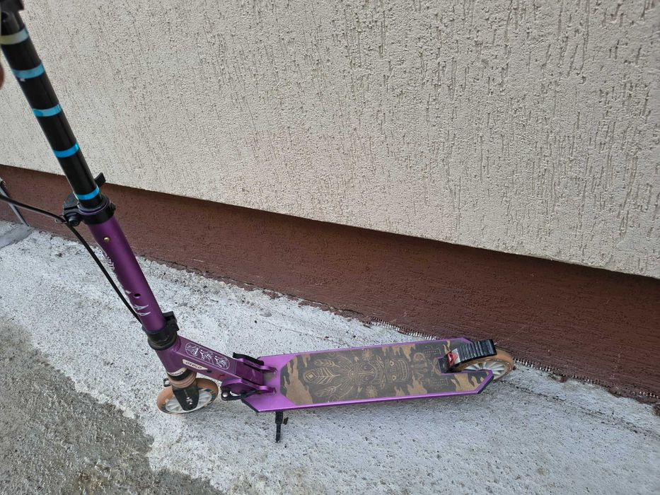 Trotineta copii , culoare roz